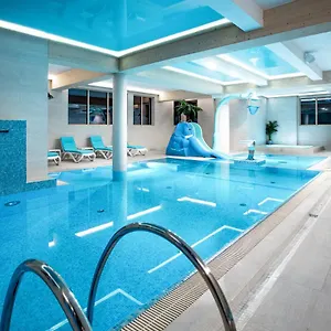 Cannes - Grota Solna, Sauna Finska Закопане